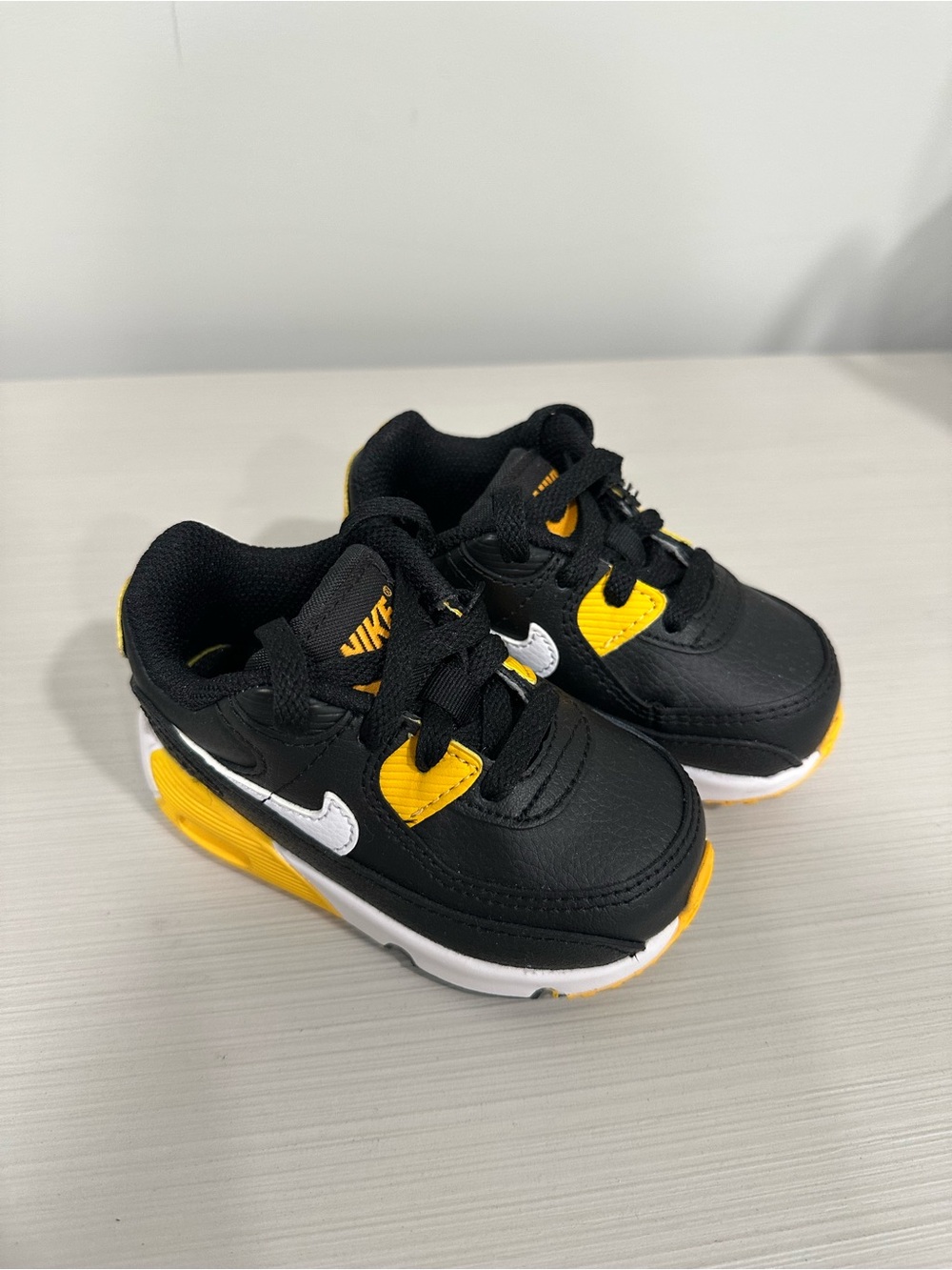Nike Air Max 90 Leather TD 'Black University Gold'
